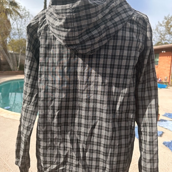 Plaid Jacket with hood and pockets - Picture 2 of 9